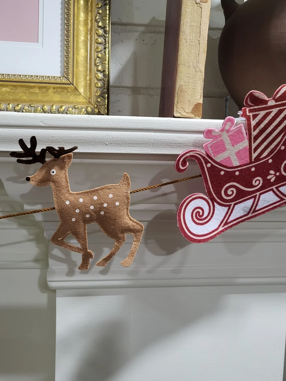 Brown Reindeer Holiday Garland - Felt Mantel Decor